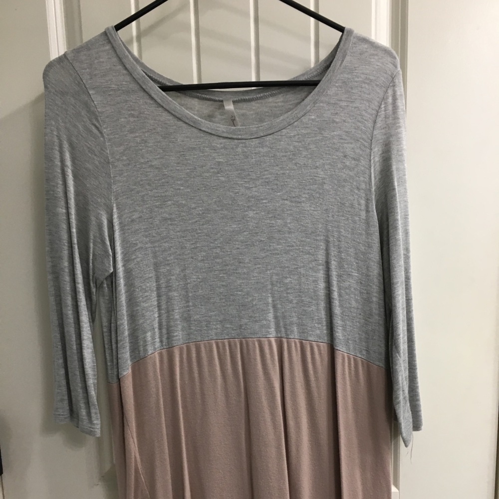 Two toned, block top.